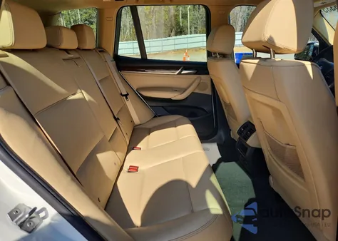 2017 BMW X3 xDrive28I z USA, uszkodzony, nr VIN 5UXWX9C54H0D96657